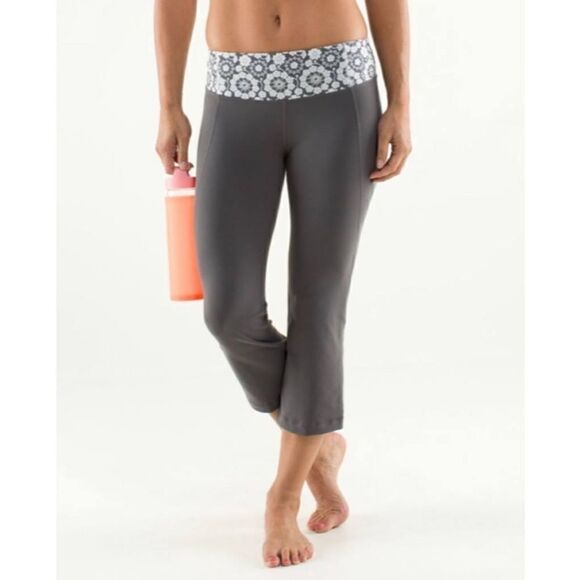Lululemon Gather & Crow Gray Floral Capri Leggings - Picture 1 of 5